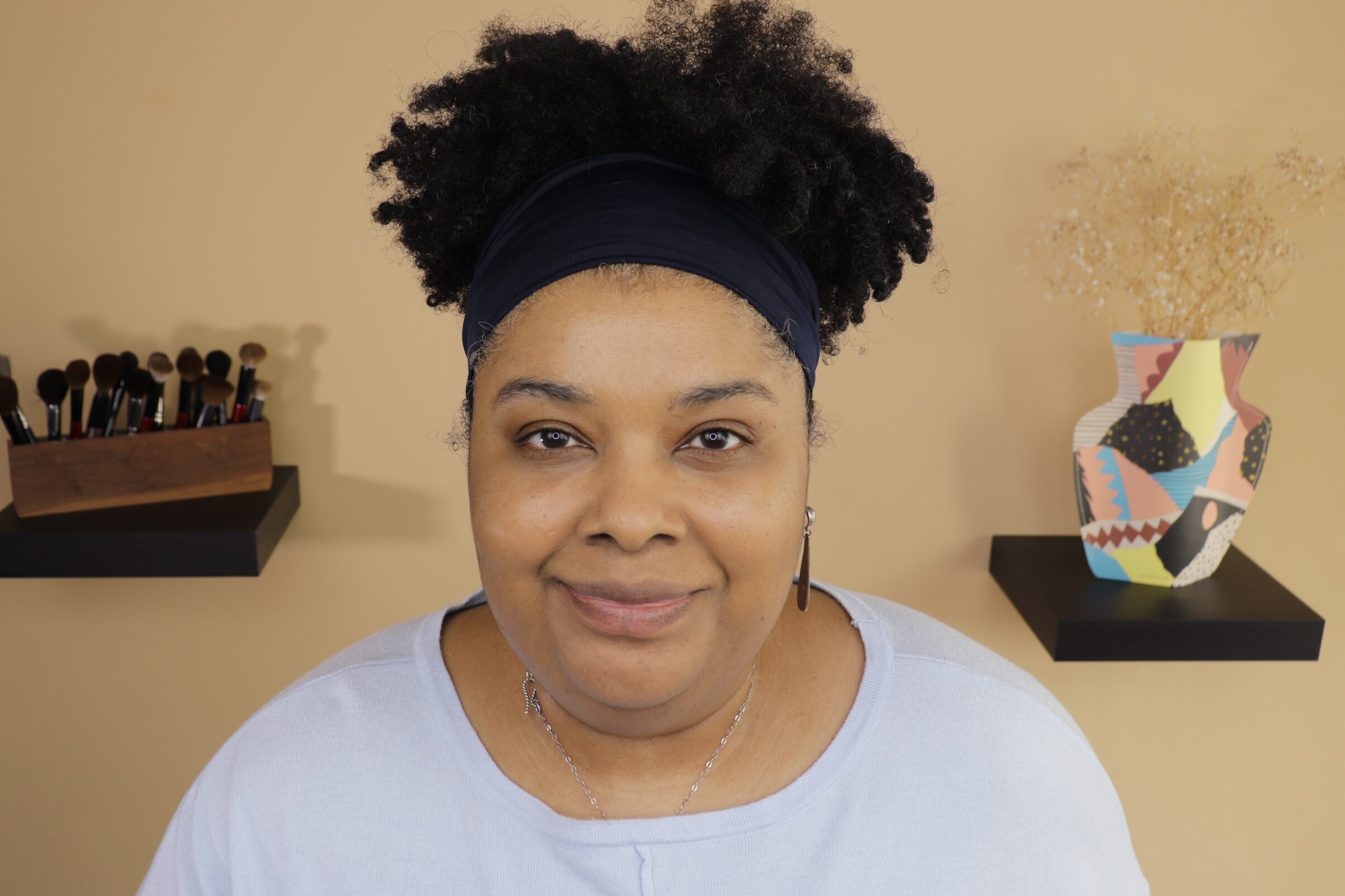 by brie moore
lisa eldridge enhancing skin tint T12,
lisa eldridge skin tint brown skin
