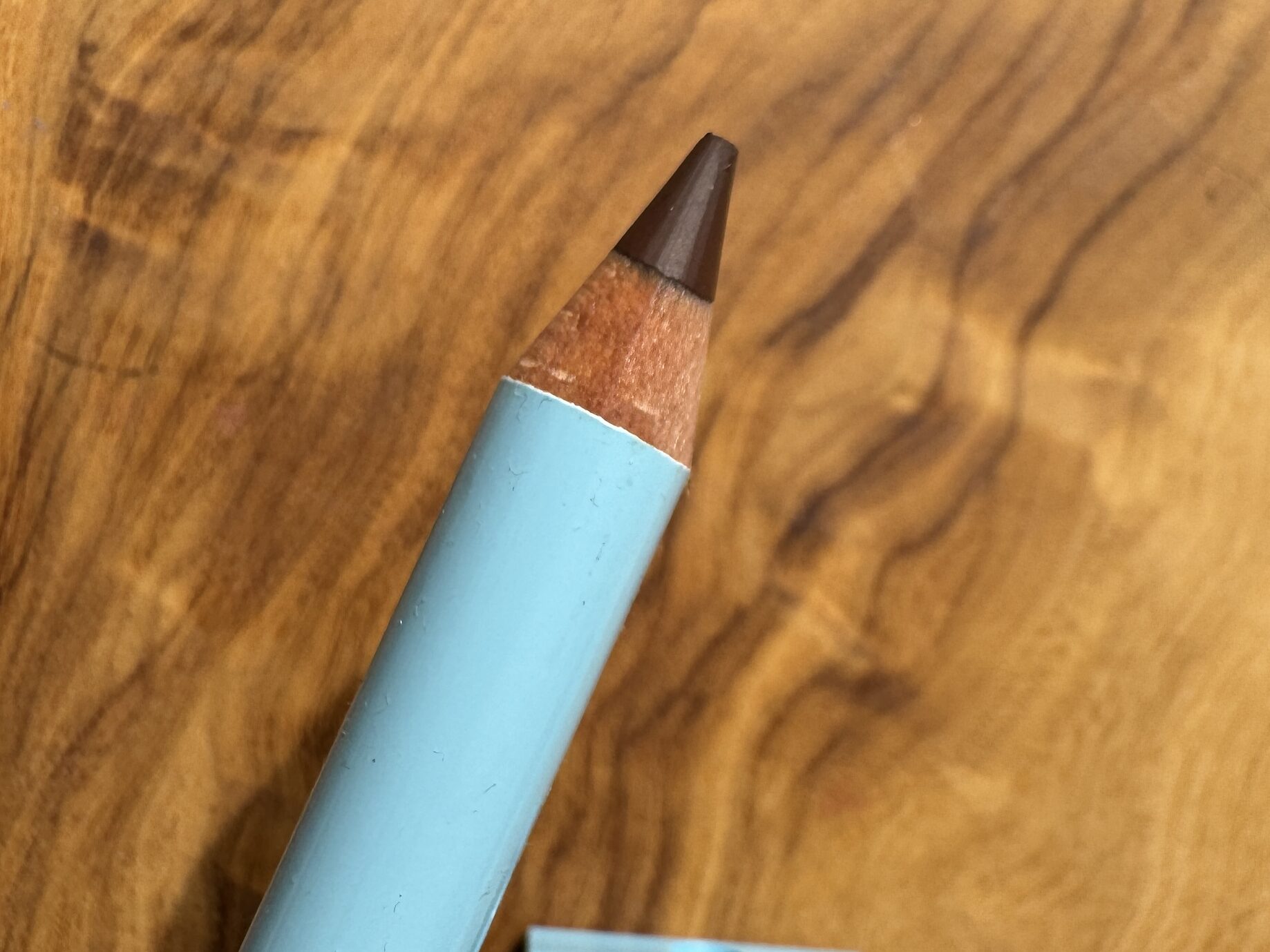 fara homidi smudge & contour lip pencil Bruni
Fara homidi lip pencil bruni
