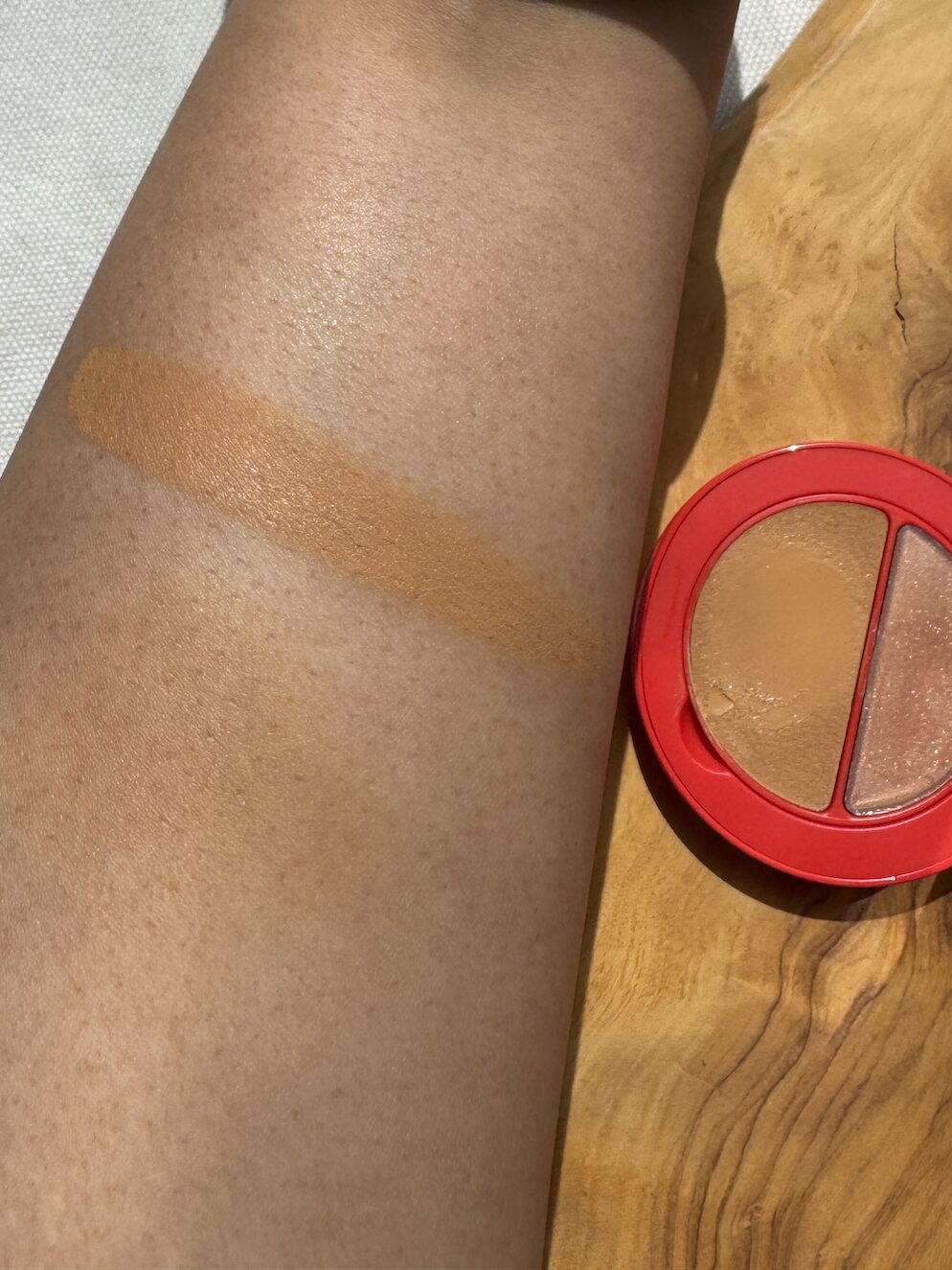 fara homidi essential face compact imaan, fara homidi smooth veil soft matte, fara homidi foundation
fara homidi concealer