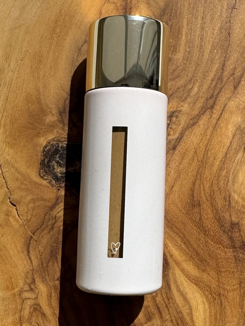 westman atelier vital skincare concealer t1 
westman atelier vital skincare concealer t2