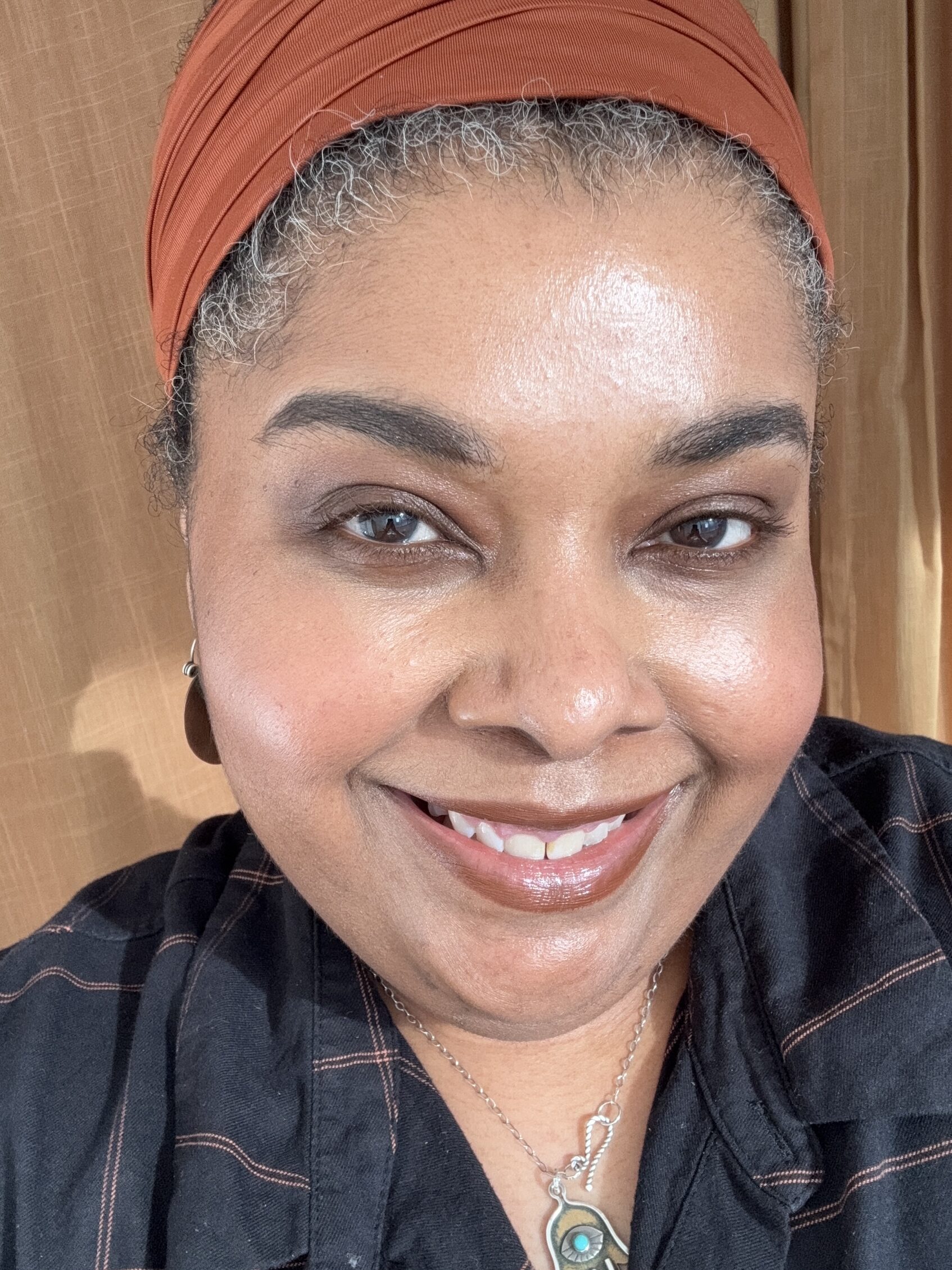 Westman Atelier Sun Tone Bronzing Drops,
Soleil Parfait 3,
Soleil parfait 4,
complexion drops X,
breezy tee burnt orange boho head wrap,
westman atelier brown skin